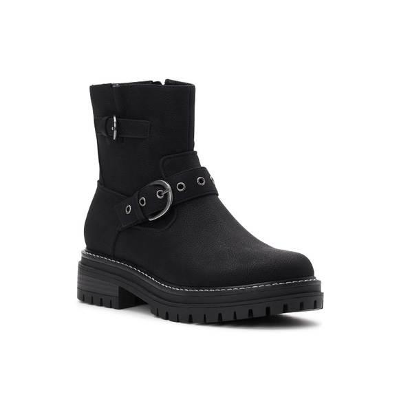 Time and Tru Shoes - Time and Tru Lug Sole Buckle Moto Boots Size 11